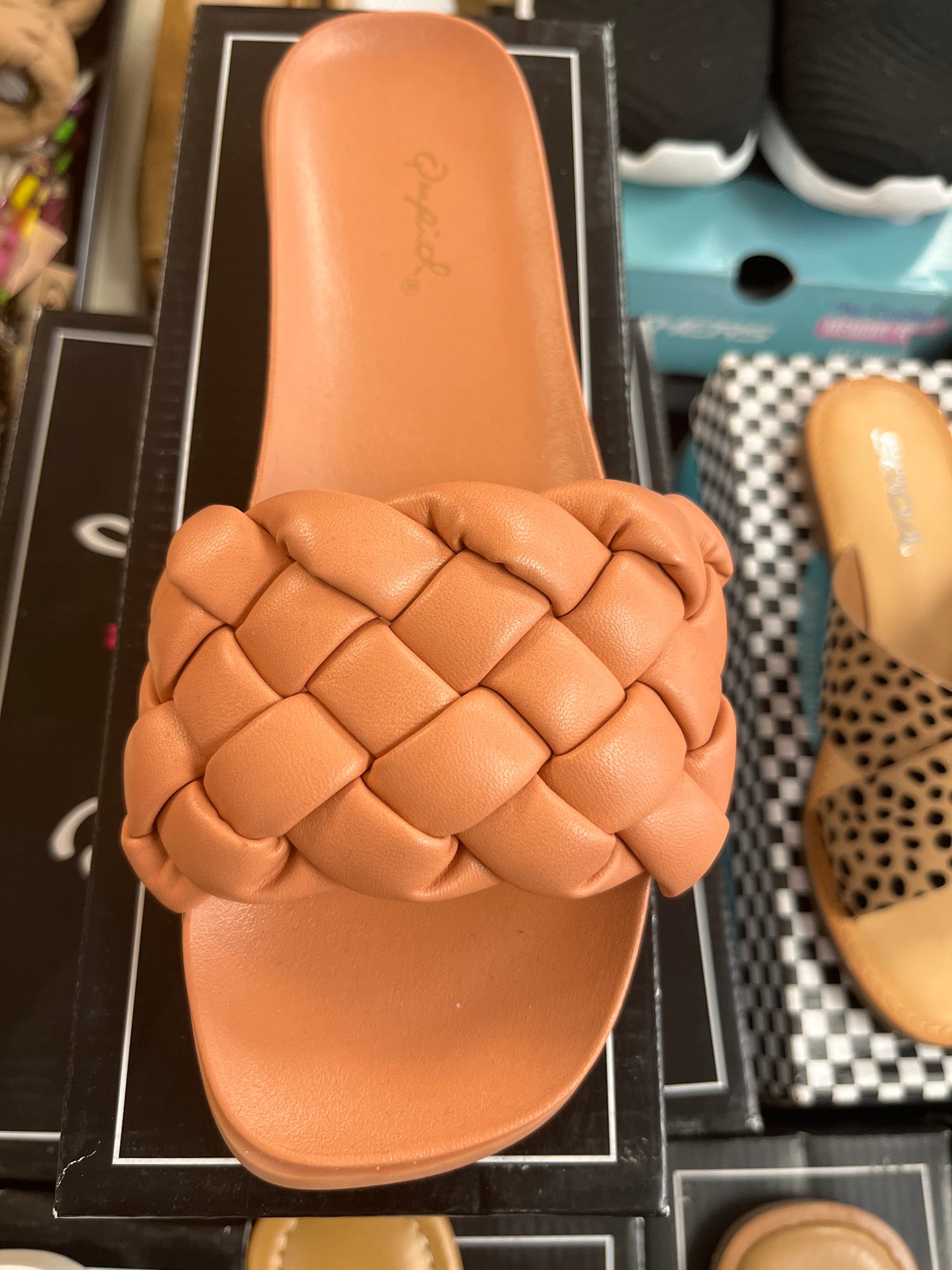 Coral Puffy woven Band Sandal