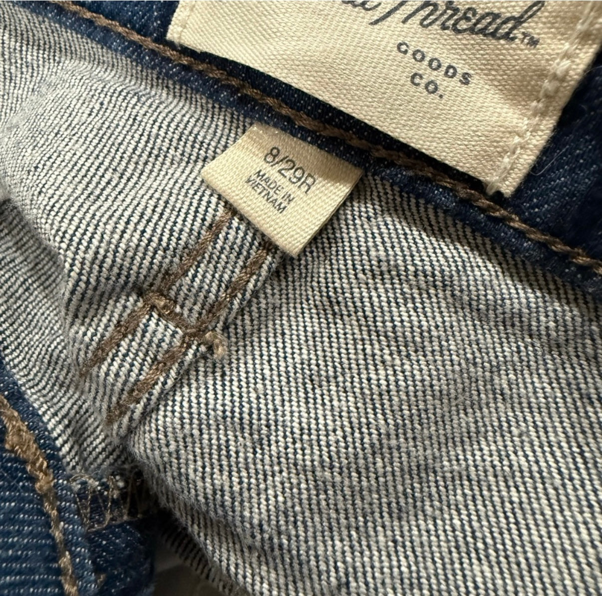 Universal Threads Balloon Jeans Size 8/29R