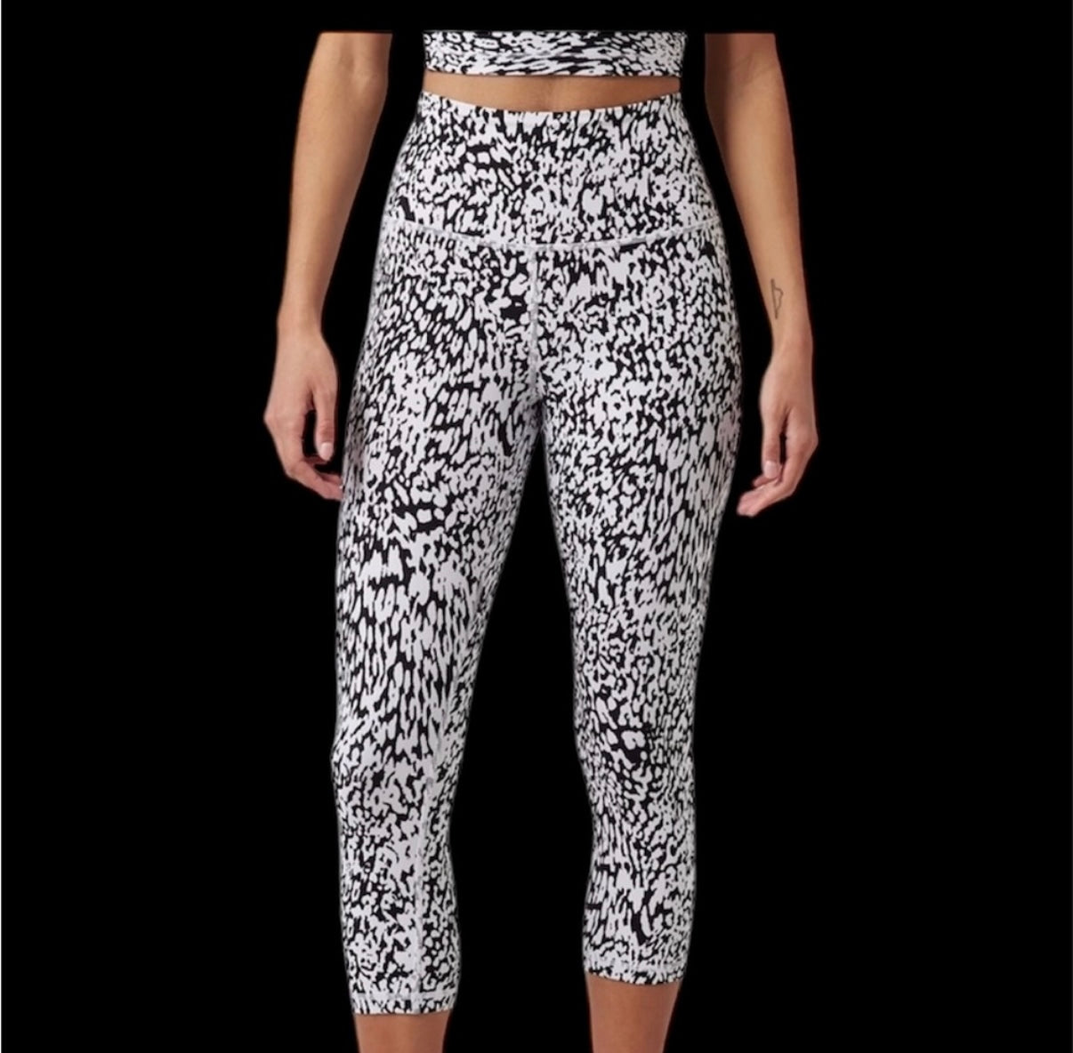 Athleta Elation Capri Legging XS