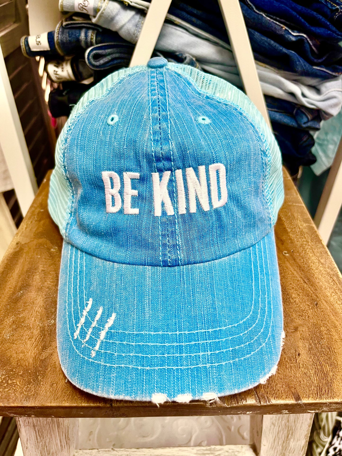 Be kind Trucker Hat (Adjustable)