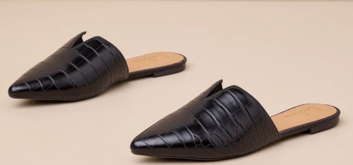Lulus Black Crocodile Embossed Slide