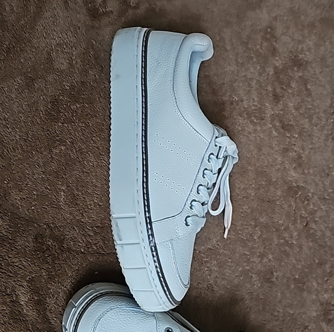 Vince Camuto Sneakers - Women’s Size 9