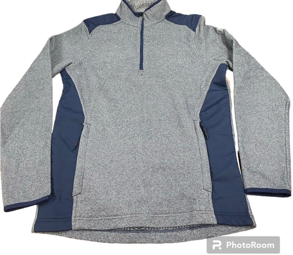 Under Armour Men's Small Sweatshirt New!